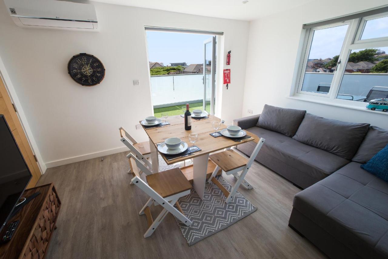 The Penthouse With Private Terrace Near The Beach Apartment *