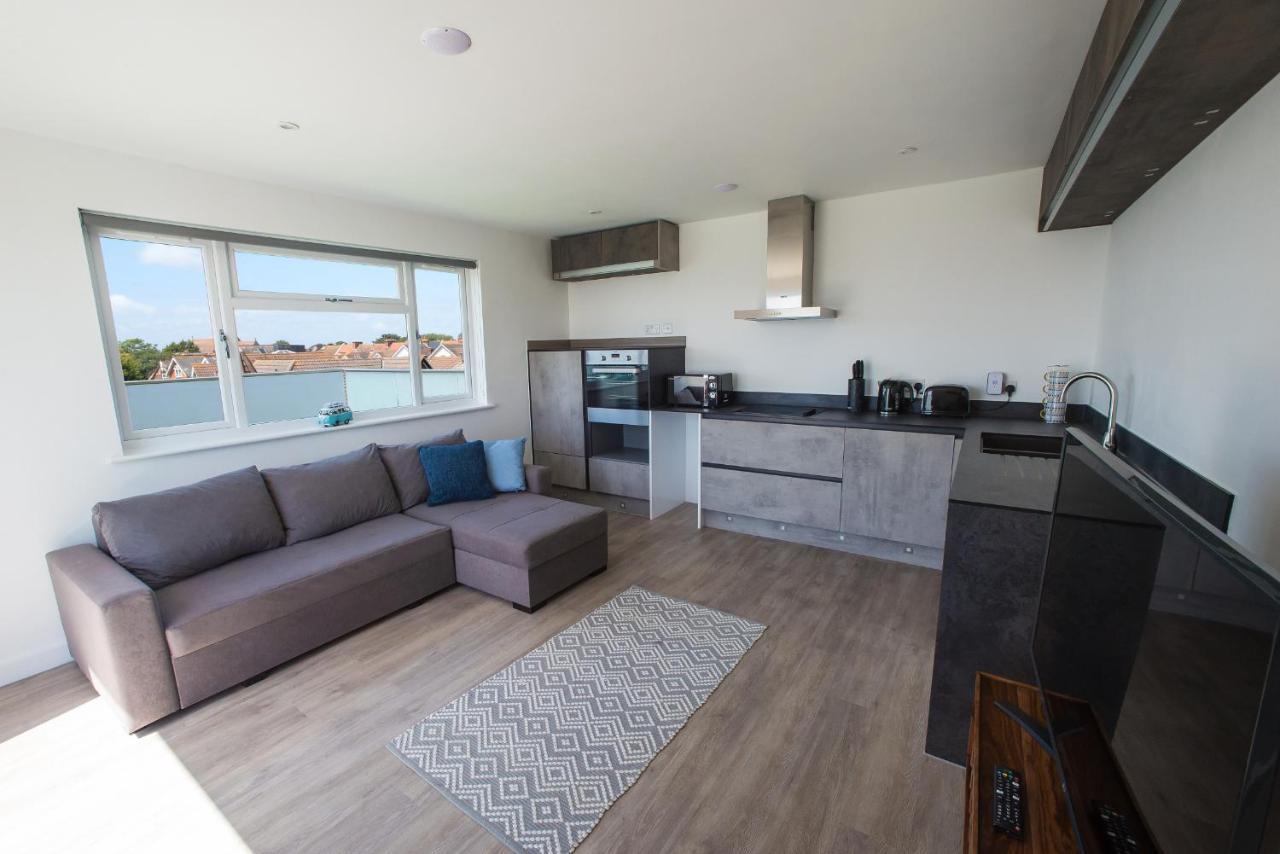 Apartment The Penthouse With Private Terrace Near The Beach *